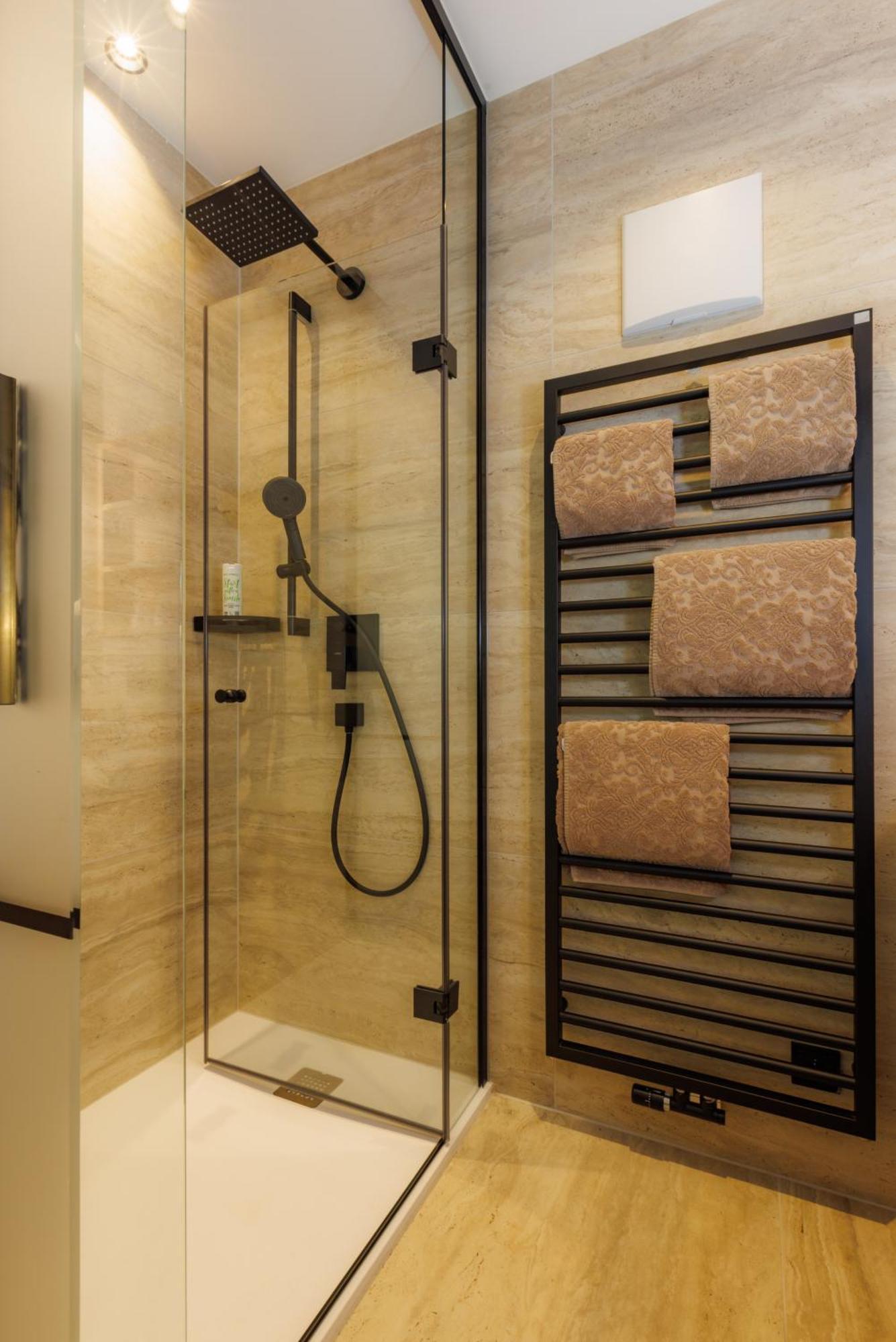 Hotel St. Georg ไมย์อาโฮเฟิน ภายนอก รูปภาพ